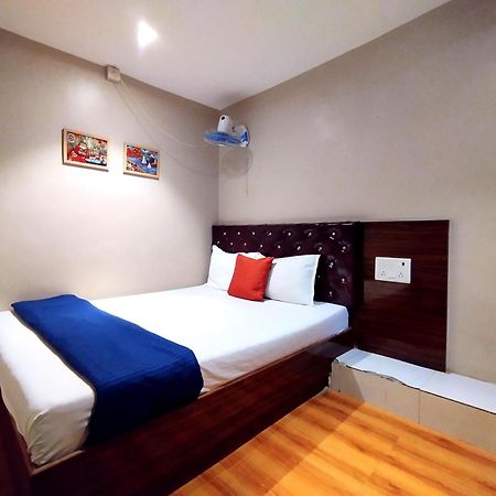 Hotel Aspen Mumbai Ngoại thất bức ảnh