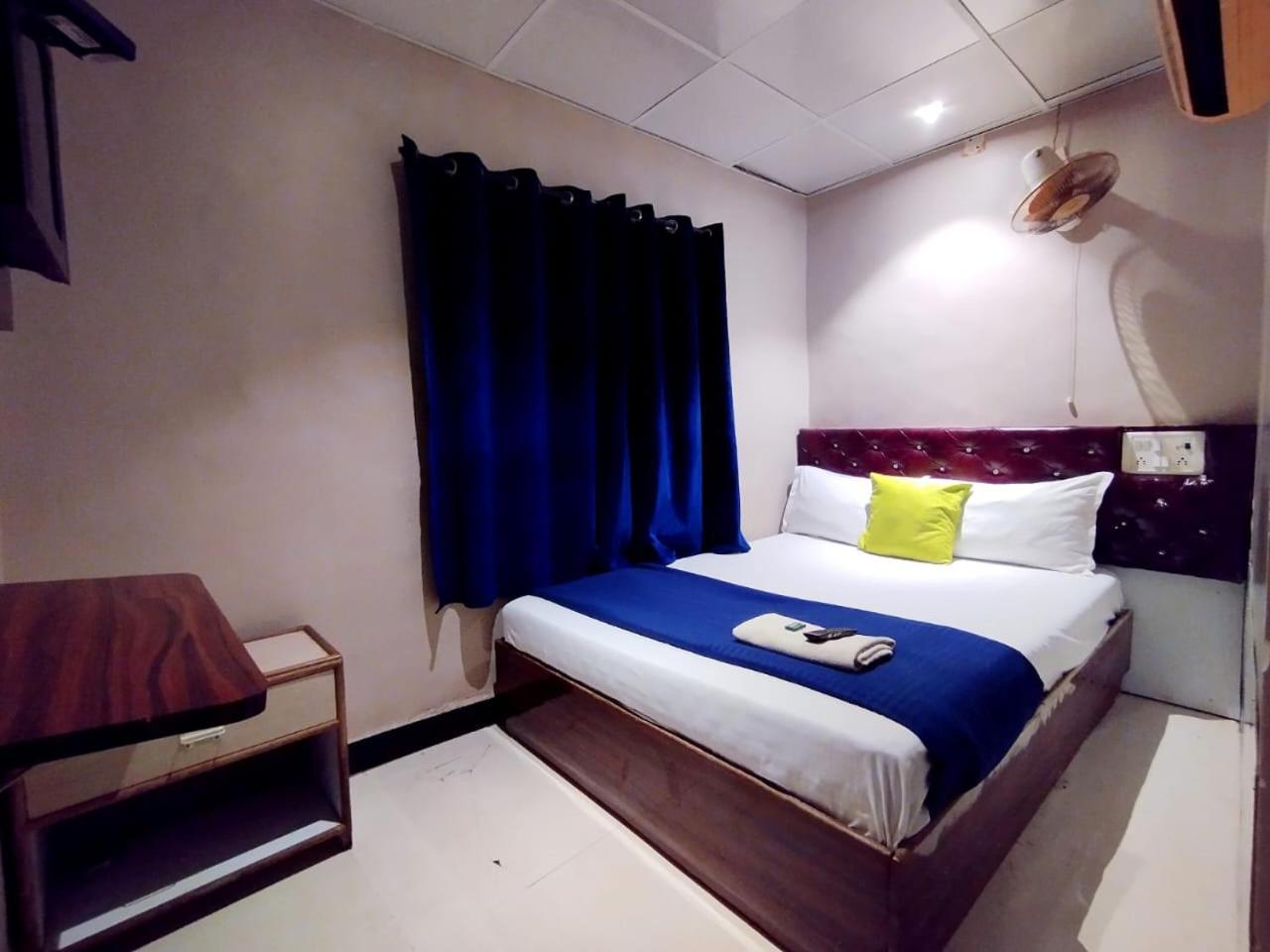 Hotel Aspen Mumbai Ngoại thất bức ảnh